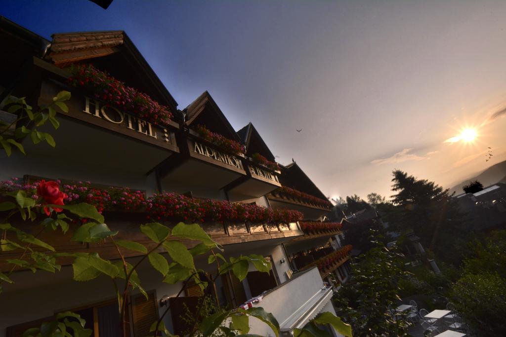 Hotel Alpenhof Ulten Buitenkant foto