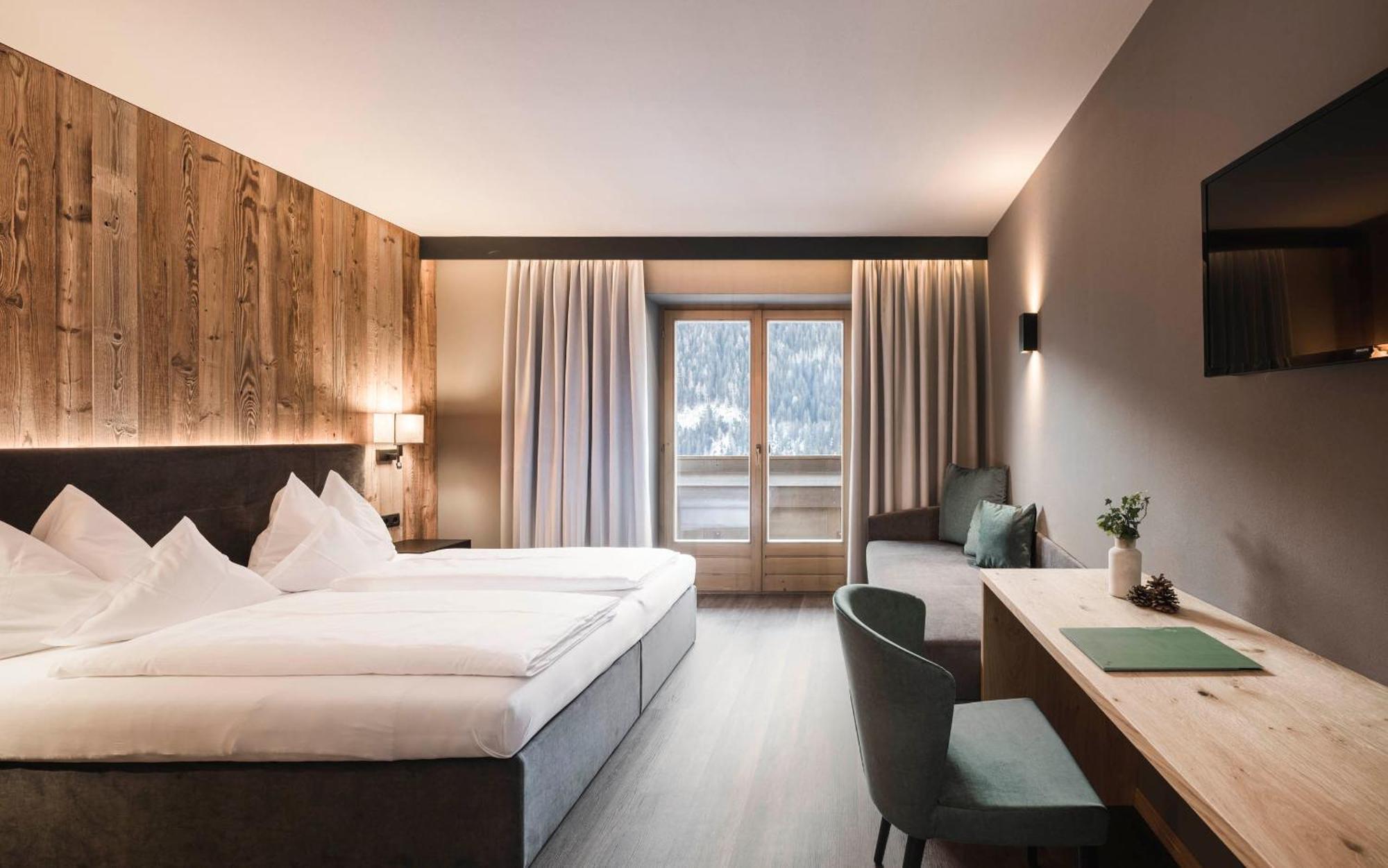 Hotel Alpenhof Ulten Buitenkant foto