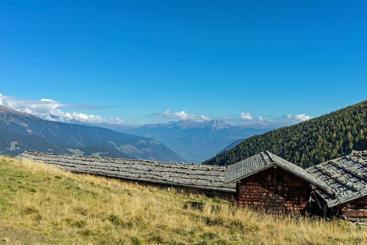 Hotel Alpenhof Ulten Buitenkant foto